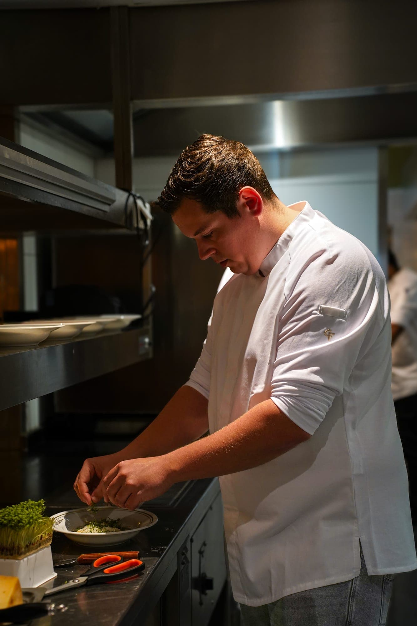 Wastewear Bib Apron Vita in use